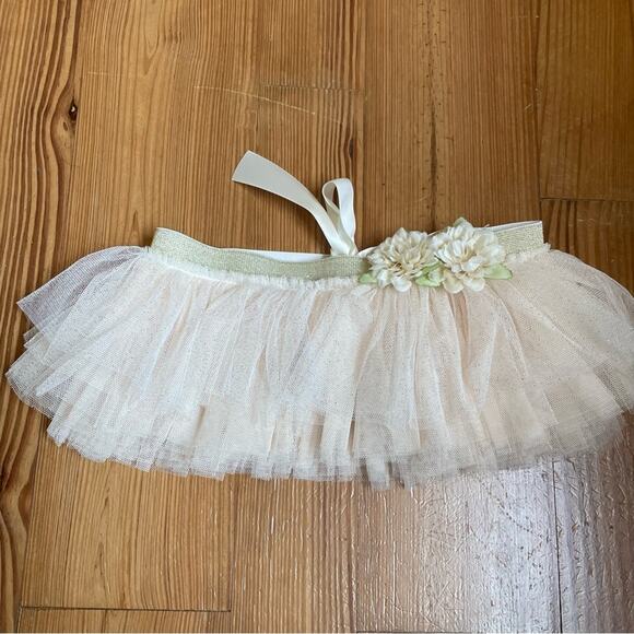Toby newborn ivory cream floral tutu SIZE NB - Picture 2 of 4